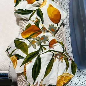 Lemon print soft chair covers